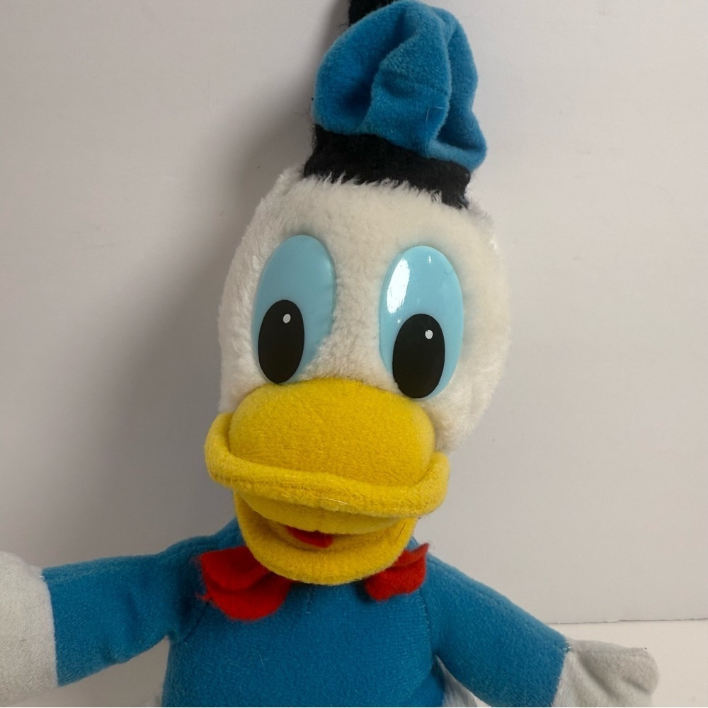 Vintage Disneyland Old Style Donald Duck Plush Stuffed Animal (Korea) VGC - Picture 2 of 9